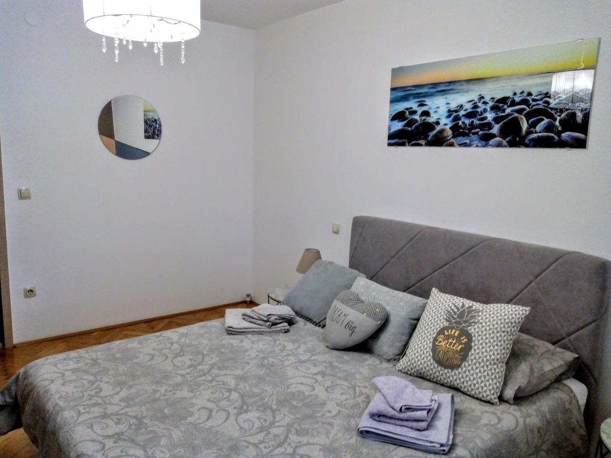 Apartment Stana Trogir Exterior photo